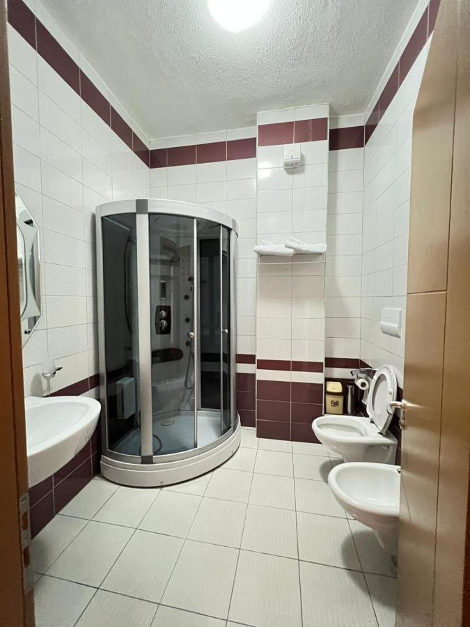 Hotel Gjuta Farke e Madhe Kültér fotó
