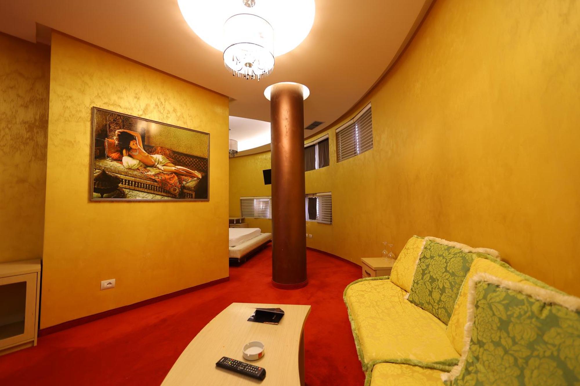 Hotel Gjuta Farke e Madhe Kültér fotó