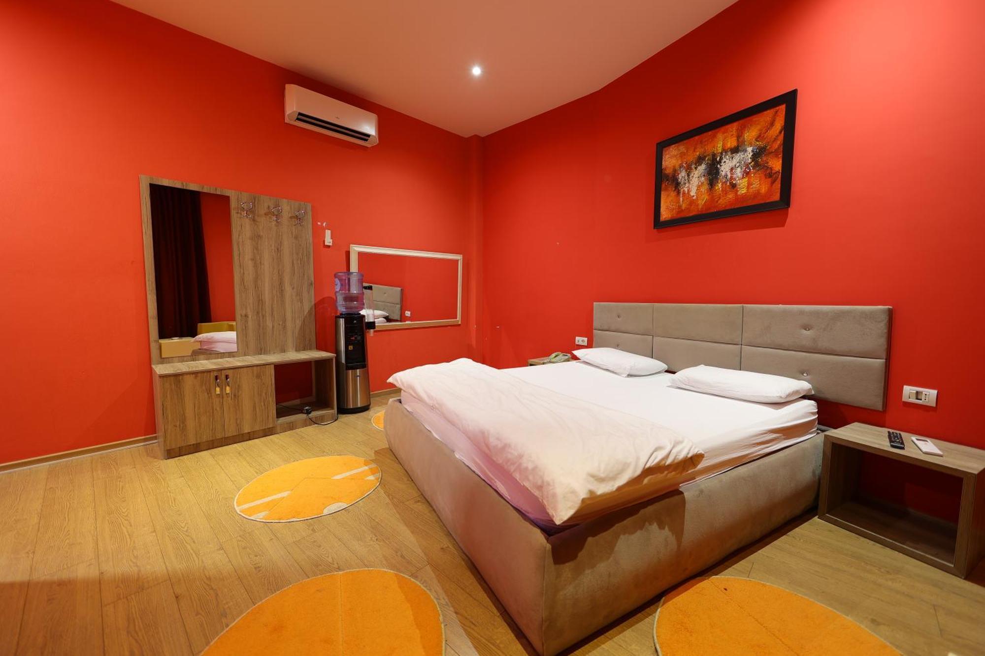 Hotel Gjuta Farke e Madhe Kültér fotó